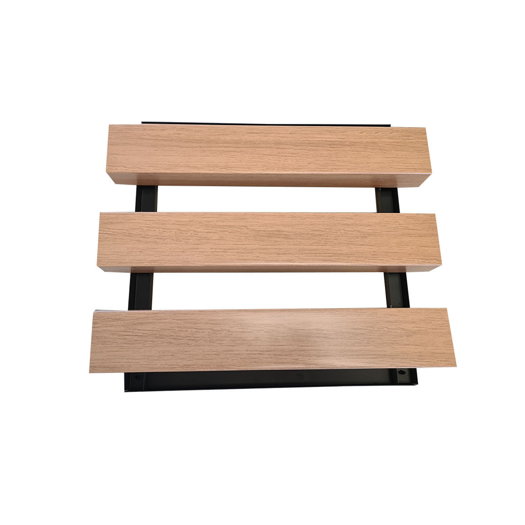 brise-metalico-para-fachadas-com-aparencia-de-madeira